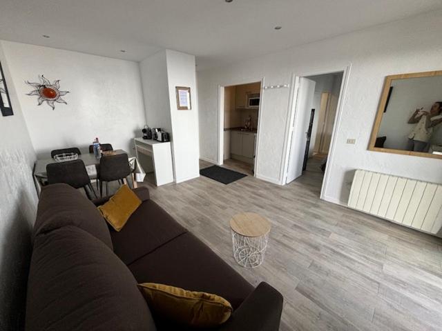 Apartamentos Grifovacances Nevada 파스데라까사 외부 사진